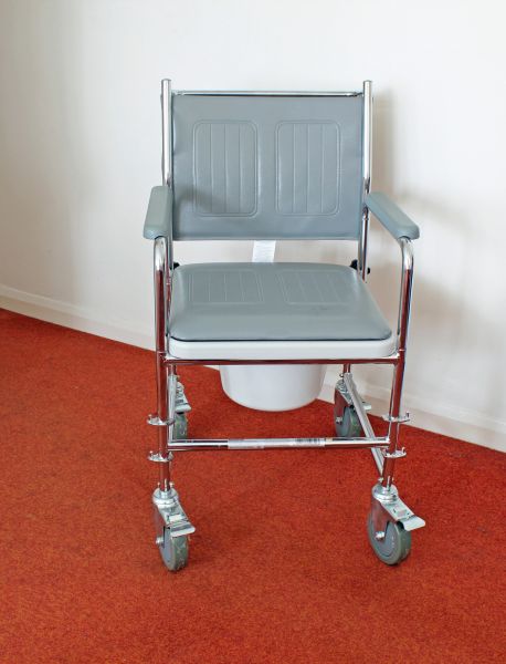 Cost of Commode Replacement in Auburn